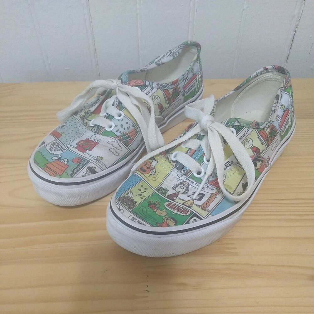 Vans Peanuts Cartoon 2017 Comic Strip Lace Up Sneakers Kid's Size 2